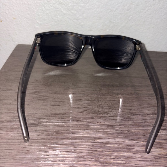 Gucci Sunglasses - Picture 14 of 14